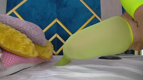 Foxxxy_MILF webcam model stream image