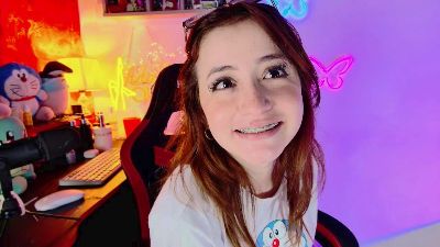 Littlejenn777 webcam model stream image