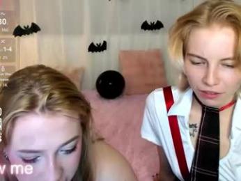 y0ung_lina18 webcam model stream image