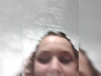 Kusia001 webcam model stream image