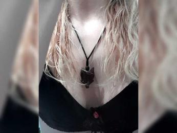 Kusia001 webcam model stream image