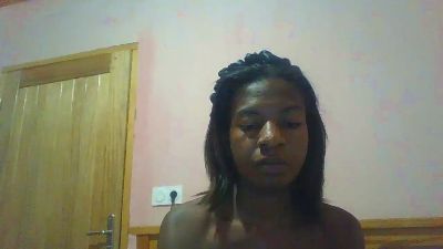 Leatecia8 webcam model stream image