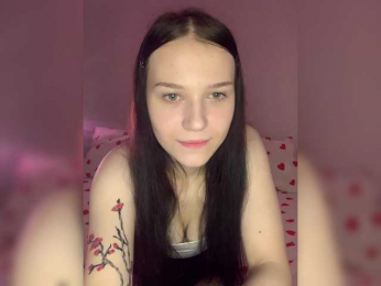 FoundaryElisa webcam model stream image