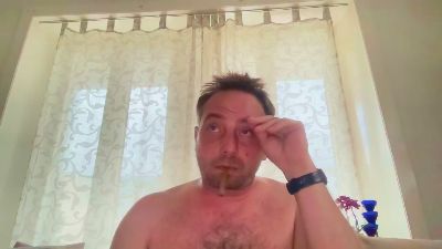 Lucaslave86 webcam model stream image