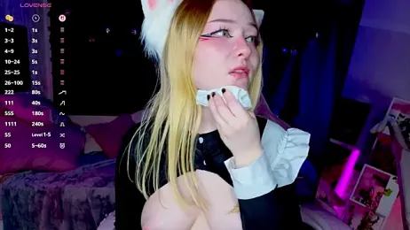 ElswythCovil webcam model stream image