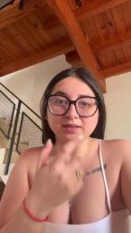 hotlittlegirl4 webcam model stream image