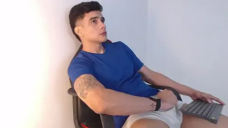 adam_levis17 webcam stripchat model stream image