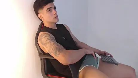 adam_levis17 webcam model stream image