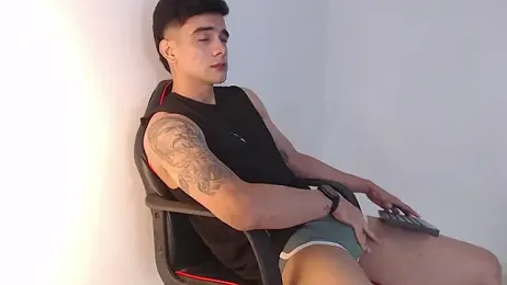 adam_levis17 webcam model stream image