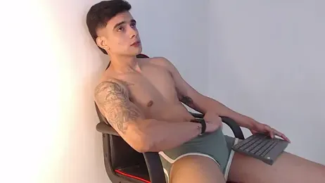 adam_levis17 webcam model stream image