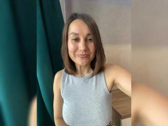 AliceLili webcam model stream image