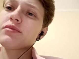 zoeclever webcam model stream image