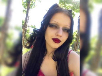 NaughtyAnna webcam model stream image