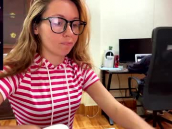 ellcrys webcam chaturbate model stream image