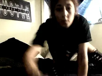 RootedStatus webcam stripchat model stream image