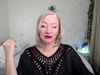 hunters-woman webcam bongacams model stream image