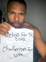 soy-tuyo- webcam model stream image