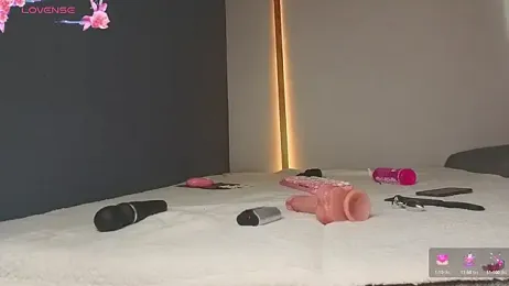 Olivia-Pink webcam model stream image