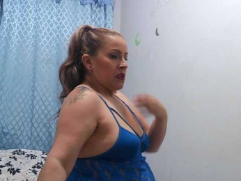 yoursexymature2024 webcam model stream image