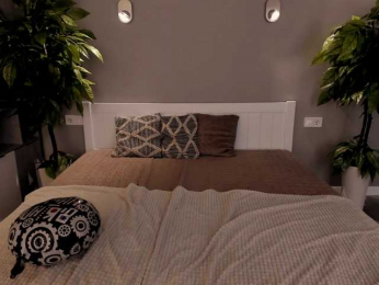 IceDanielles webcam model stream image