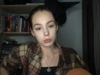 VoidWithYuna webcam bongacams model stream image