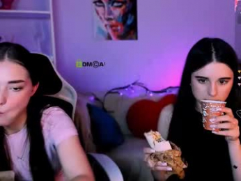 miki_nikki webcam model stream image