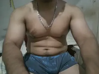 Alcee490 webcam model stream image