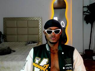 Jhons Black webcam model stream image