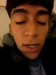 BadboyXXXMZ webcam model stream image