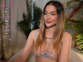 IamToxicRoxy webcam model stream image
