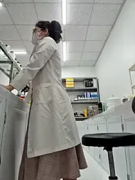 HinaLovely webcam stripchat model stream image