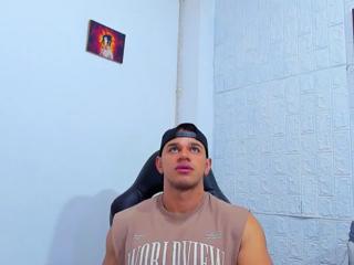 Aaron Velour webcam model stream image