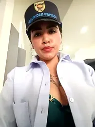 MAYE__13 webcam model stream image