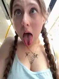 cuteperseon webcam model stream image
