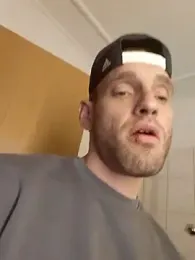 Bartzrl webcam model stream image