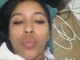 kendalljoy webcam model stream image