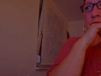 Connyat99 webcam model stream image
