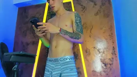Theo_Levis webcam model stream image