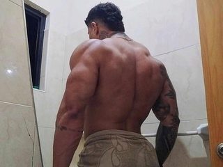 Apolo Strongman webcam flirt4free model stream image