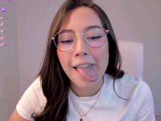 bubble-gum webcam model stream image
