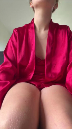 Misslenaanal webcam model stream image