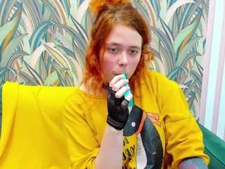 sophiepure webcam model stream image