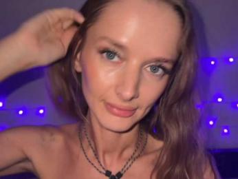 Fantasy_Moonlight webcam model stream image