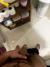 AkinXL webcam model stream image