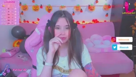 Lolisuccub webcam model stream image