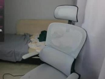 leonkissboy webcam model stream image