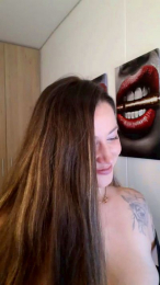 BruunaLove_ webcam model stream image