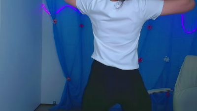 BellaYong webcam model stream image