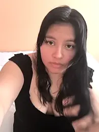 Hinae_ webcam stripchat model stream image