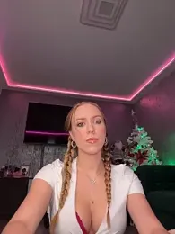 LunaAlya webcam stripchat model stream image